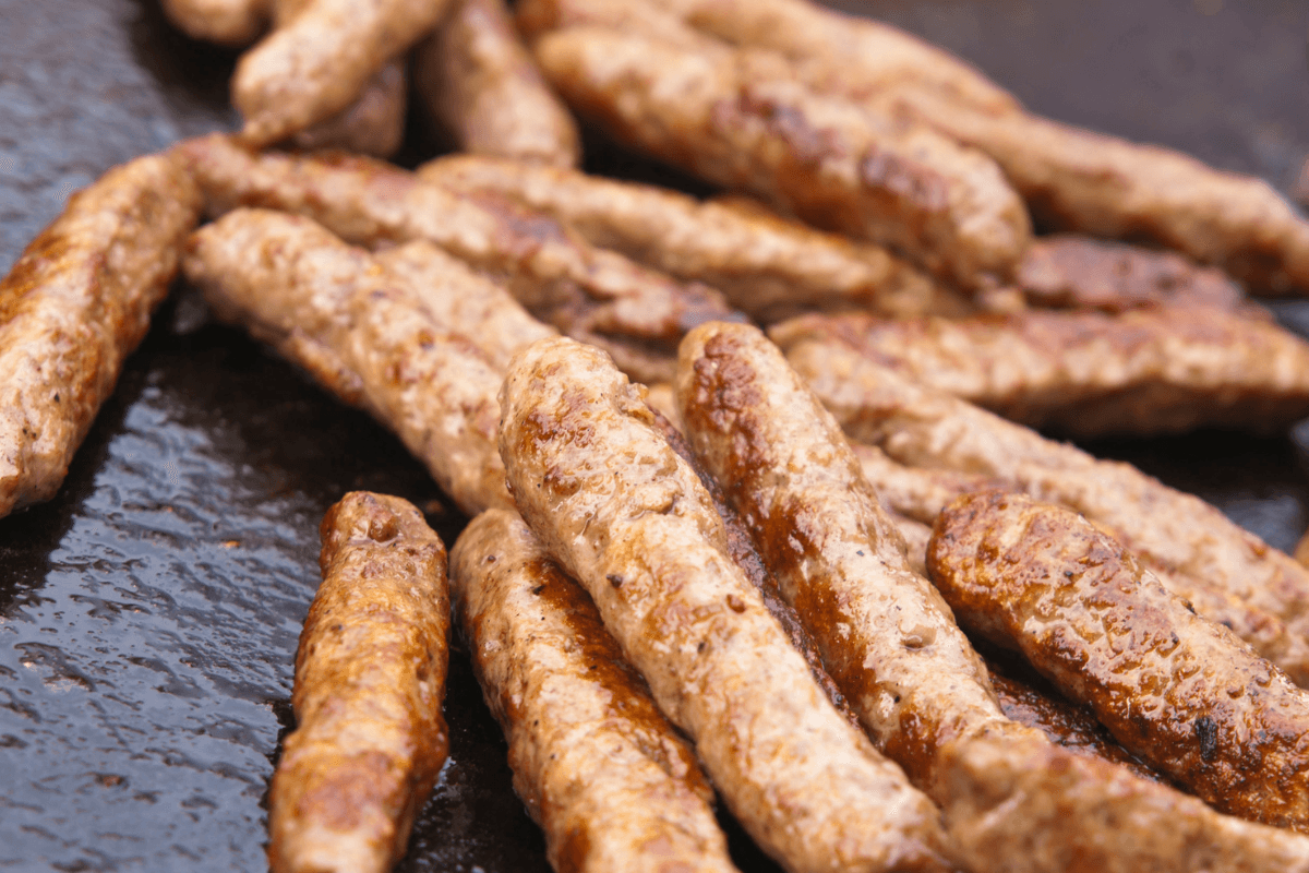 Cevapcici wołowe w przyprawach