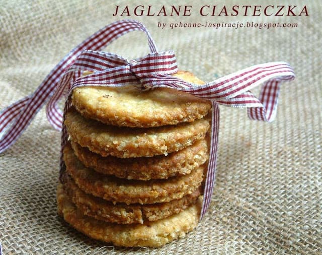 ciasteczka jaglano-gryczane z czarnuszką i miodem