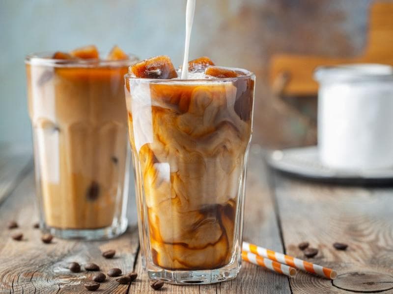 Frappe na kruszonym lodzie