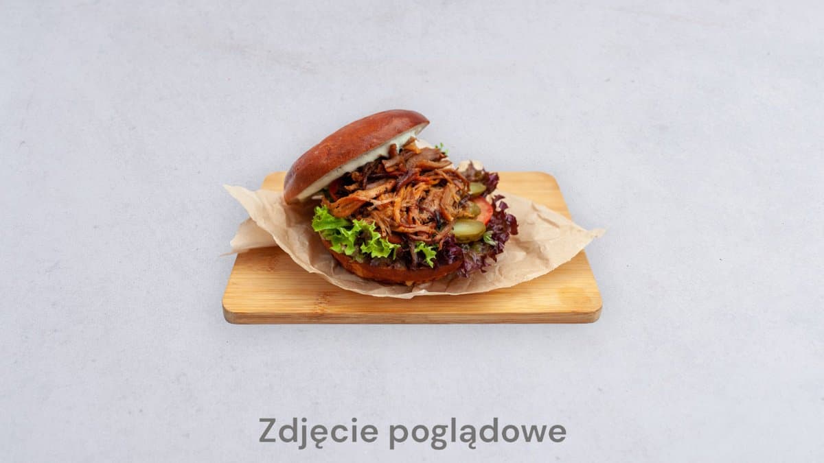 Kromka z cheddarem
i pastą muhamarra