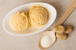lody proteinowe o smaku słonego karmelu