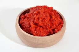 Łyżeczka łagodnej pasty warzywnej Ajvar