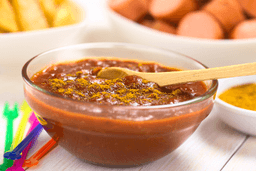 Łyżeczka sosu curry