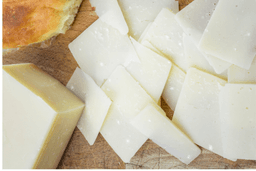 Łyżka płatków sera Grana Padano