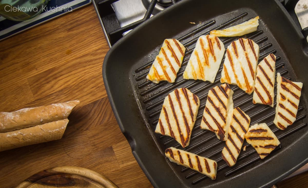 Plaster sera Halloumi