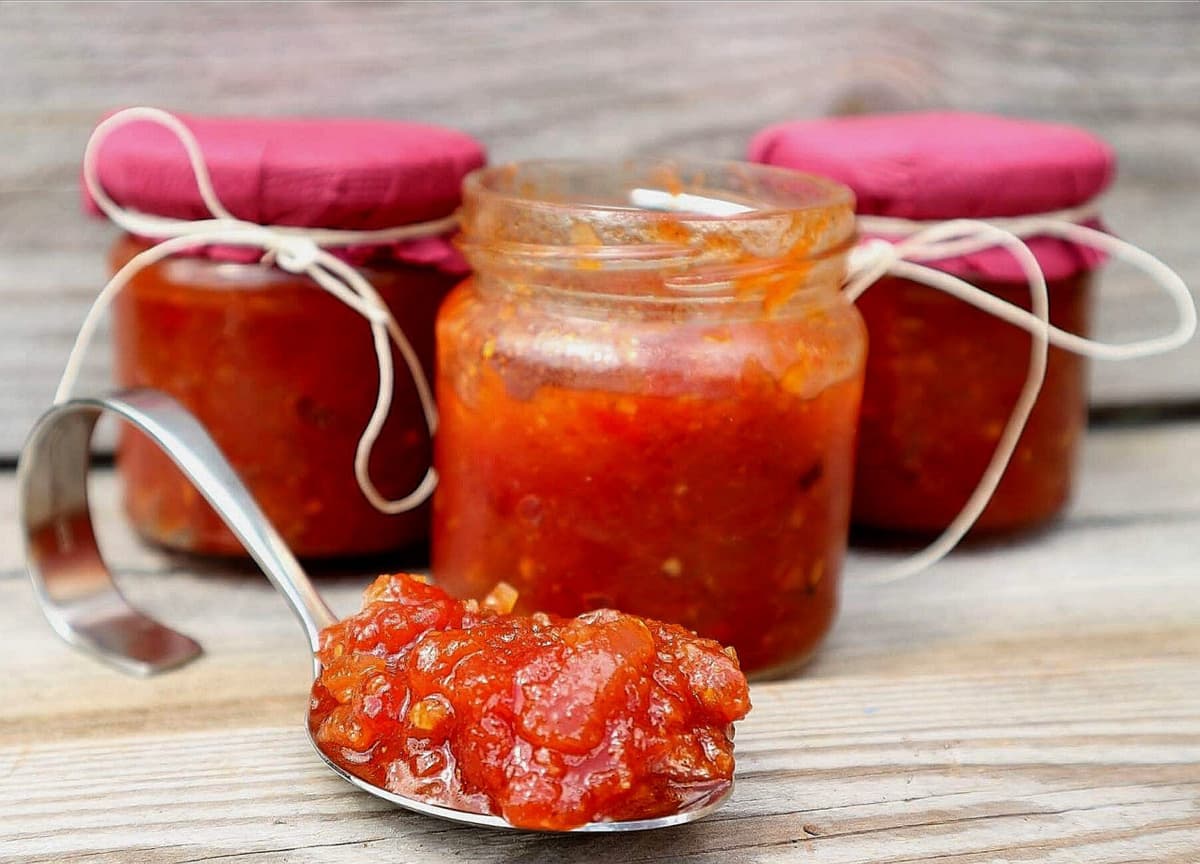 pomidorowy sos chutney z chili