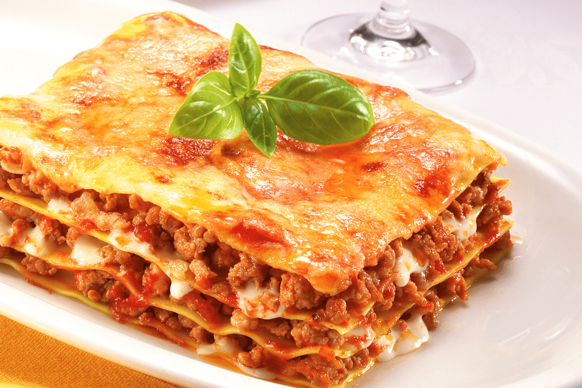 Porcja Lasagna Bolognese