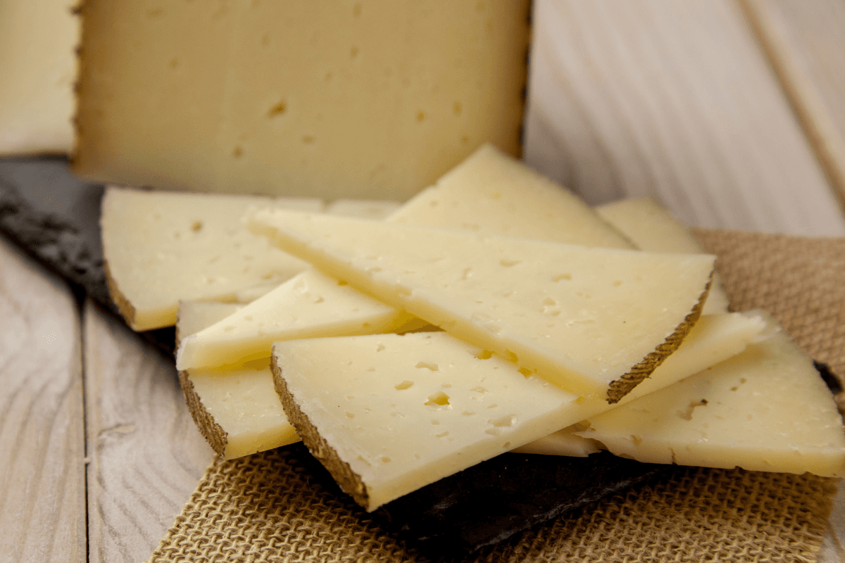 ser manchego, plastry