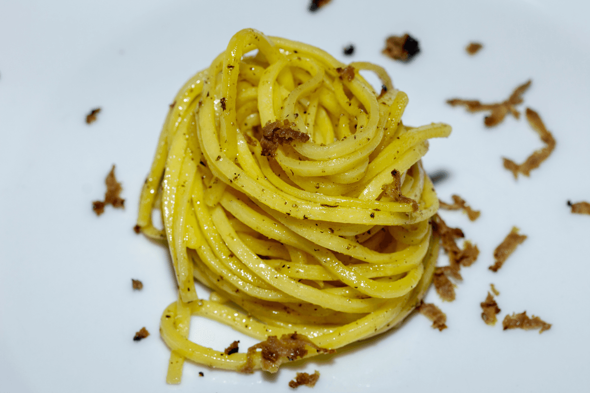 tagliolini z truflami