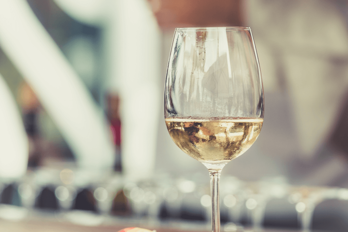 wino białe, półwytrawne